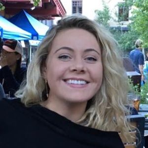 Meet your Posher, Bobbie